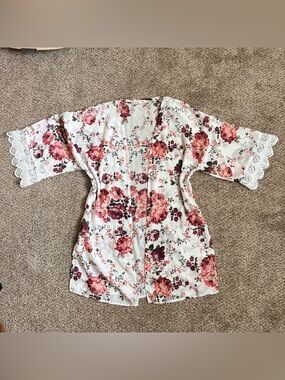 Wallflower Cream Floral Open-Front Kimono